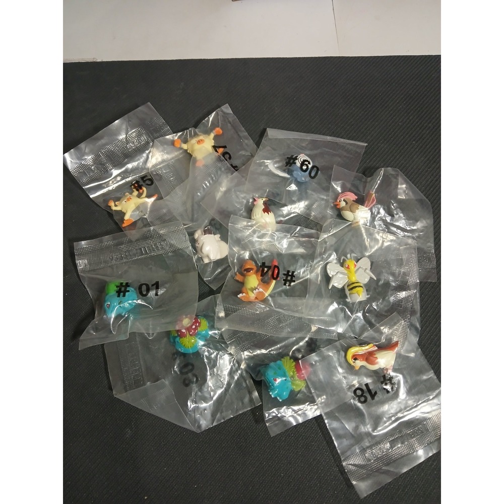 12 Vintage 1999 Pokémon BP Banpresto 1" Minifigures